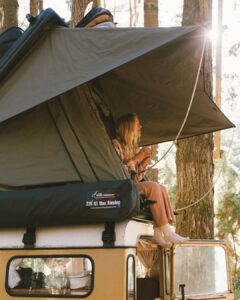 AX27 Clamshell Rooftop Tent